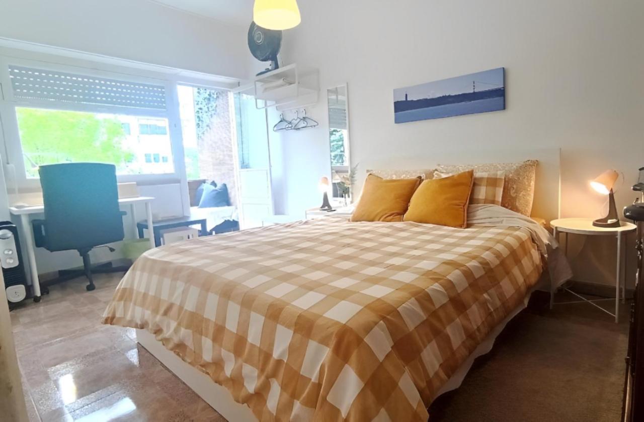 Privat bolig Cama Queen Benfica Em Familiar - Casa De Banho Compartilhada - Temos Cao *